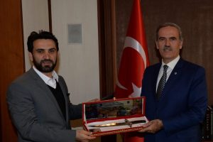 Altepe'ye b&uuml;y&uuml;k destek