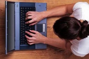 Ev kadınları artık internetten para kazanıyor!