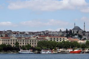 Kadir Has &Uuml;niversitesi &ouml;ğrencilerle buluşuyor
