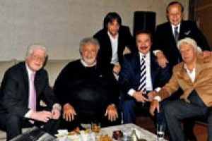 Ulusoy'un davetinde &uuml;nl&uuml;ler ge&ccedil;idi...