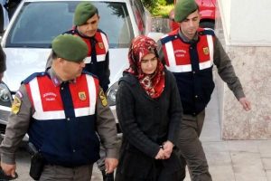 'Beni kocasına g&ouml;t&uuml;r&uuml;yordu...'