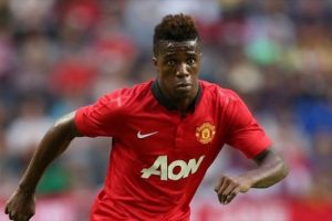 Zaha sigara i&ccedil;erken g&ouml;r&uuml;nt&uuml;lendi