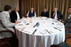 Aziz Yıldırım hocalarıyla buluştu