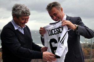 Beşiktaş'tan Lucescu'ya onur