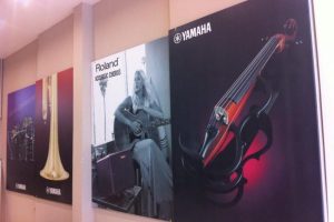 Bursa'da a&ccedil;acağı marketin reklamını Şangay'da yaptı