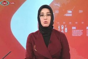 TRT'de t&uuml;rbanlı spiker d&ouml;nemi başladı