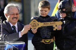 Obama'dan 'Batkid'e videolu mesaj