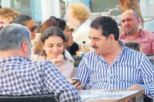 Kızıyla buluştu
