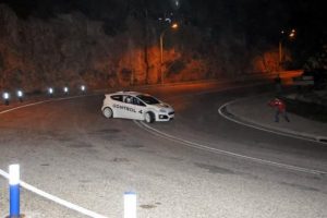 &Uuml;mit Erdim'den m&uuml;thiş g&ouml;steri