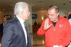 İmparator rica etti, Belediye asfaltı d&ouml;kt&uuml;