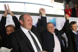 Yeni Cumhurbaşkanı g&ouml;revine başladı