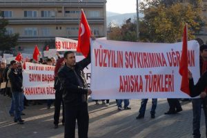 S&uuml;rg&uuml;n&uuml;n 69'uncu yılında Ahıska T&uuml;rkleri y&uuml;r&uuml;d&uuml;