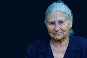 Nobel &ouml;d&uuml;ll&uuml; kadın yazar Doris Lessing hayatını kaybetti