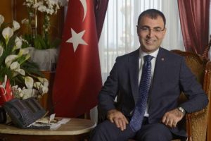 İzmir hazır, beklemeye ge&ccedil;ti