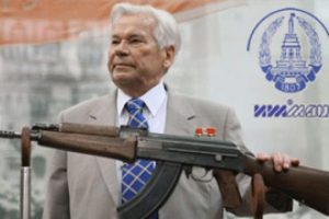 Mihail Kalaşnikov hastaneye kaldırıldı!