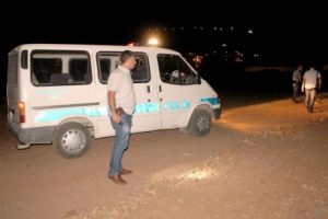 Mezarlıkta kurşun isabet etti