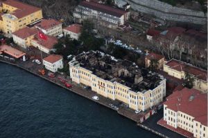 Galatasaray &Uuml;niversitesi yangınının perde arkası!