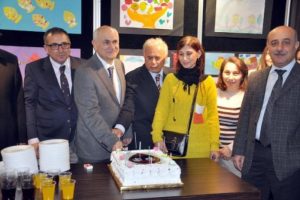 L&ouml;semili &ccedil;ocuklardan anlamlı sergi