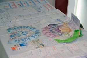 Tefecilik şebekesi &ccedil;&ouml;kertildi: 7 g&ouml;zaltı