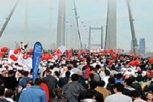 Boğazi&ccedil;i K&ouml;pr&uuml;s&uuml; yıkılabilirdi