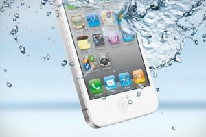 Suya d&uuml;şen cep telefonu nasıl kurtarılır