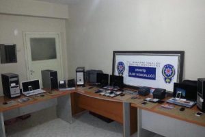 Yasa dışı bahis oynatan 20 kişi adliyede