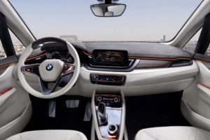 Tam elektirikli BMW'ler yollarda