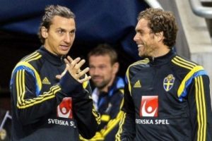'Zlatan'ı bırak Elmander'e bak' Uyardı...