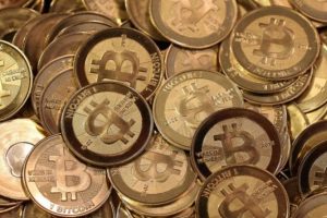Sanal para Bitcoin T&uuml;rkiye'de 1050 TL'ye &ccedil;ıktı