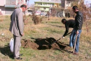 Kanalizasyon &ccedil;alışmaları sırasında insan kemikleri bulundu