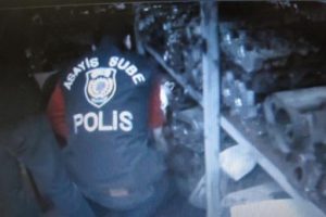 Sanayi sitesine &ccedil;alıntı otomobil operasyonu