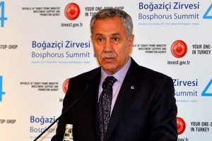 "Ekonomi ve siyasi istikrar siyam ikizleri gibidir"