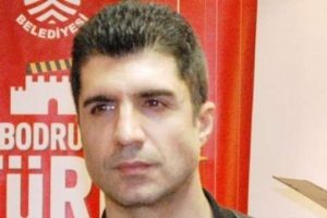 Orta&ccedil; ve Tatlıses'ten sonra &Ouml;zcan Deniz de isyan etti