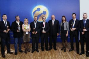 Turkcell en başarılı iş ortaklarına &ouml;d&uuml;llerini verdi