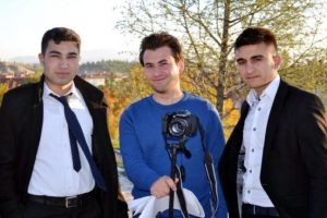 &Ouml;ğretmen,polis,belediye başkanı ile film &ccedil;ekiyor