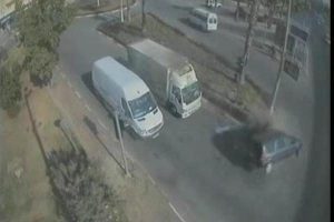 Direğe b&ouml;yle &ccedil;arptı!