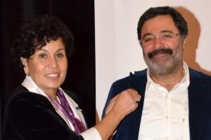 Ahmet &Uuml;mit'e Melvin Jones &ouml;d&uuml;l&uuml;