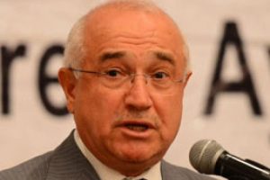 Meclis Başkanı &Ccedil;i&ccedil;ek Belarus'ta!