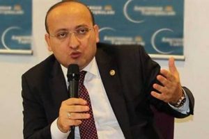 Akdoğan: Bah&ccedil;eli'nin &uuml;slubu ıslaha muhta&ccedil;