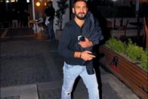 Karan'ın tiş&ouml;rt paniği!
