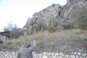 Kopan kaya par&ccedil;aları korkutuyor