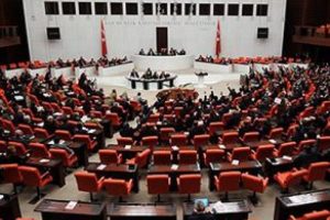 "Kadın ve erkek vekiller ayrı toplantı yapmalı"