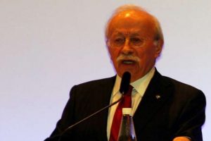 Siyasetin dilinden vekiller de şikayet&ccedil;i