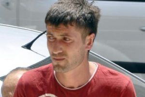 Annesinden helallik alıp arkadaşını &ouml;ld&uuml;rd&uuml;