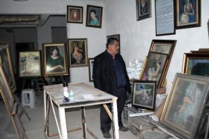 Evinin bodrumunu m&uuml;ze yaptı