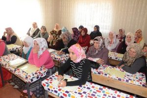 80 yaşında Kur'an-ı Kerim &ouml;ğrendi