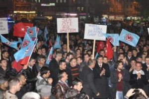 MKE iş&ccedil;ilerinden protesto eylemi