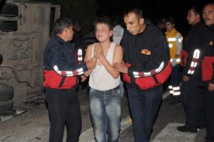 12 yaşındaki s&uuml;r&uuml;c&uuml; kaza yaptı