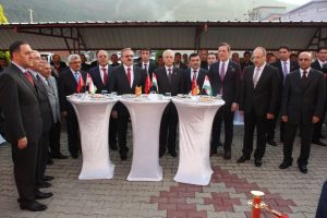 Bursa'dan Tacikistan'a dostluk k&ouml;pr&uuml;s&uuml;