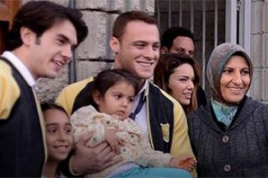 Dizi setinde izdiham!